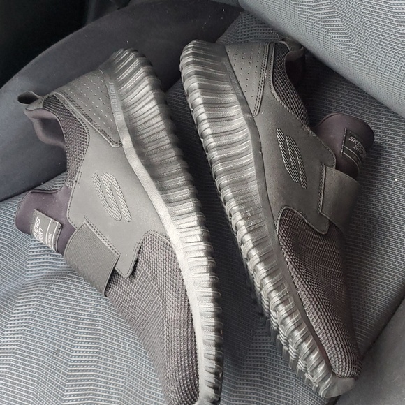 Sketchers MEN size 13 extra wide NWOT - Picture 8 of 13